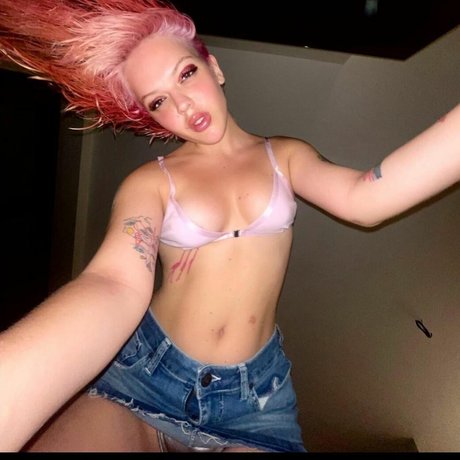 Marija P 無料女優 写真