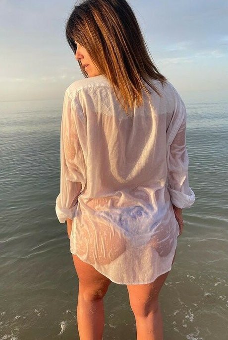 ニューハーフ巨乳OnlyFans エロ 画像