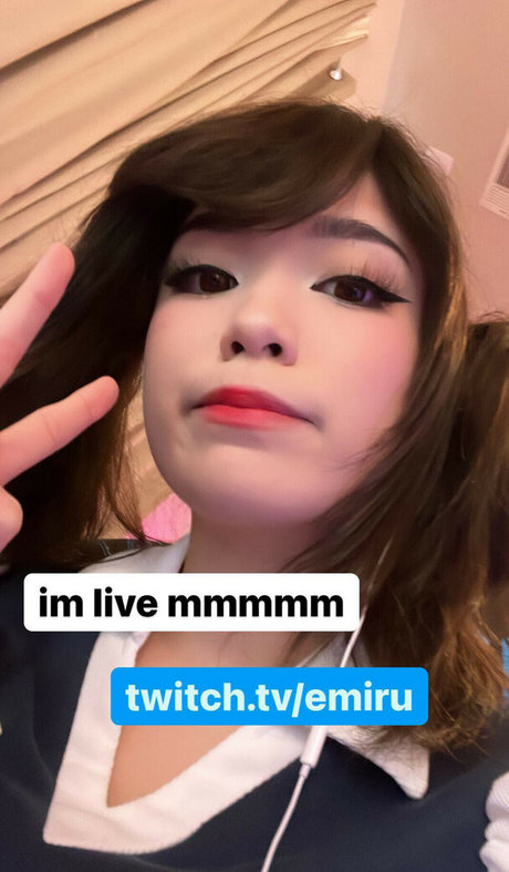 小人ヌードオンリーファンズ ホットヌード 写真