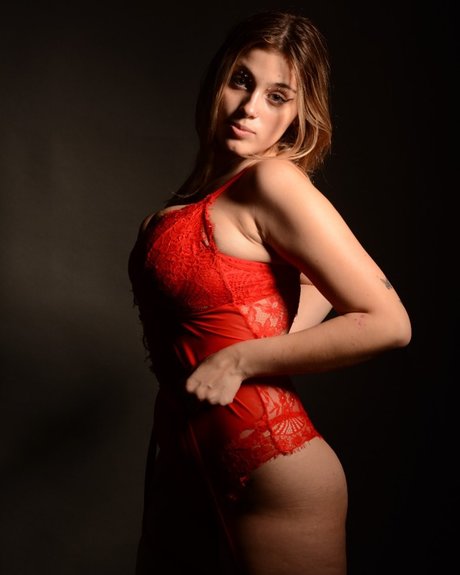 痩せたアジア人ティーン OnlyFans 裸 写真