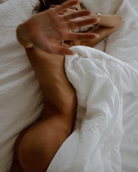 成熟した黒人女性オンリーファンズ ホット 写真