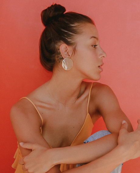 大きな乳首オンリーファンズ ホットポルノ 写真