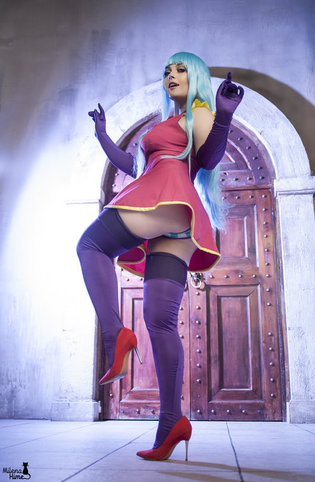 マイクロTバックOnlyFans 美しいヌード 写真