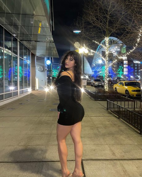 Bella Ramos 独占ポルノスター 写真