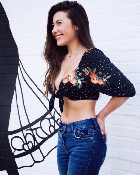 ティーン乱交OnlyFans 無料 画像