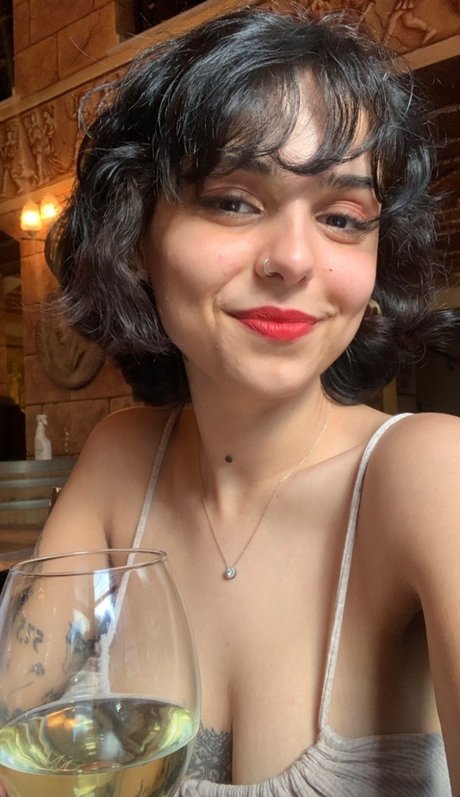 電気技師 OnlyFans ホットヌード 画像