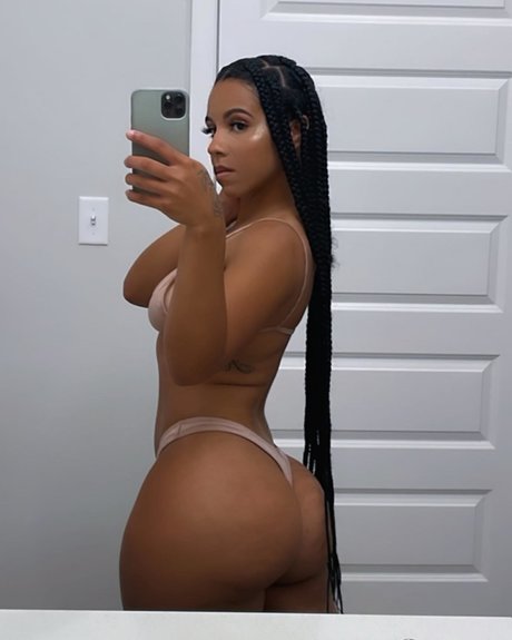 Exotic Beauty アートスター 画像