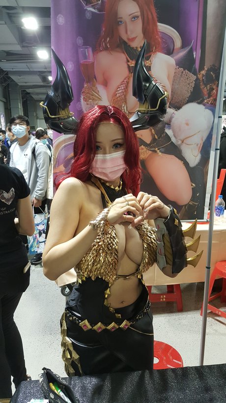 小さなオンリーファンズ ホットヌード 写真