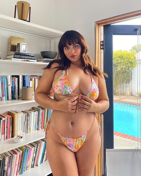 クーガーオンリーファンズ 無料アダルト 写真