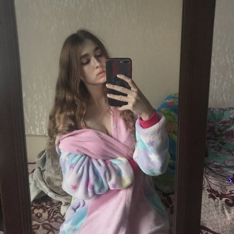 Tosha 素敵なポルノスター 画像