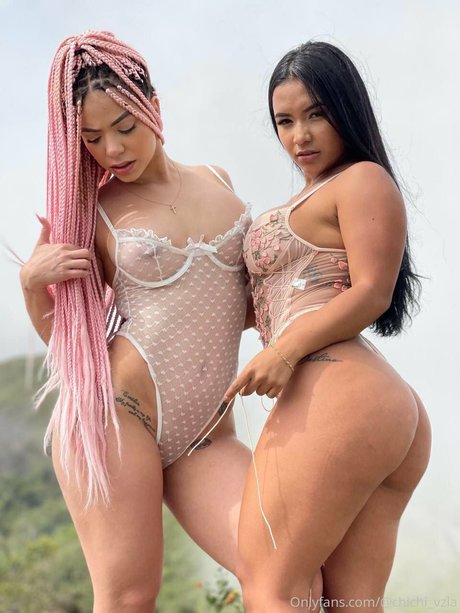 熟女の足オンリーファンズ 美しいポルノ 写真