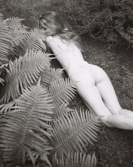 Maria Kn ホットなポルノスター 画像