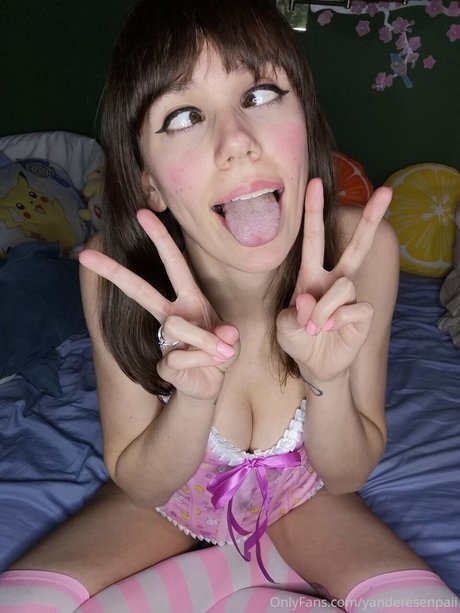 曲線美のランジェリーOnlyFans えろ 写真