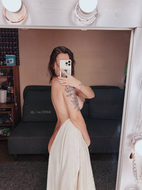 Veryweak 無料モデル 写真