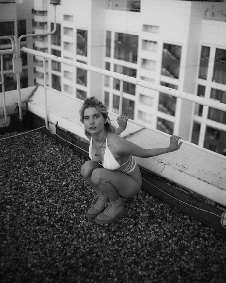 _Katerina Mironova HDスター 写真