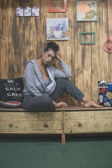 巨乳 パイズリ OnlyFans ポルノ 写真