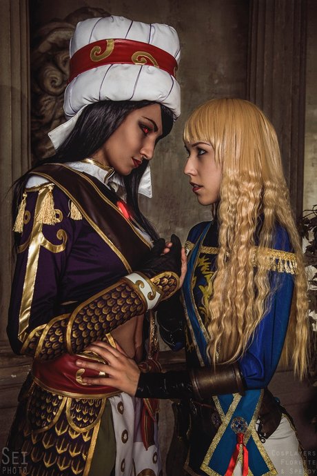 _Lana Ronina ポルノモデル 写真