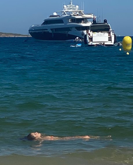 Tessa Brooks ポルノスター パーフェクト 写真