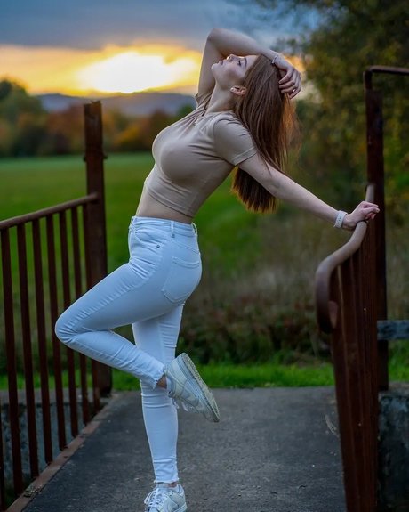 ハロウィン オンリーファン ホットポルノ 写真