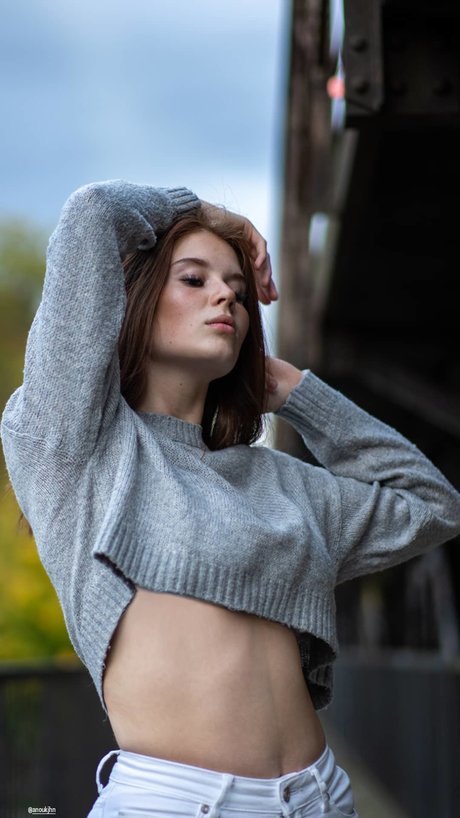 Anouk ホットなモデル 画像