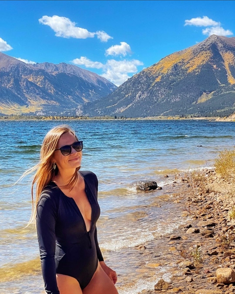 Emily Hart スター ヌード 写真