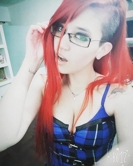 Niniah Wolfy 素敵な女優 画像