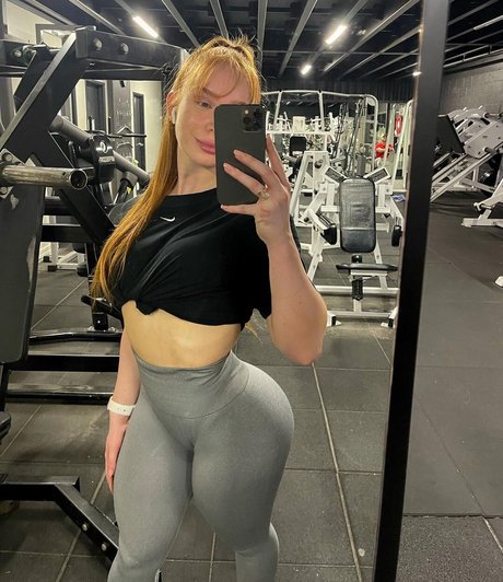 Amber J Smith アダルトスター アーカイブ