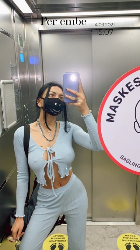 Egexbasoglu ホット女優 写真