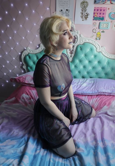 Jazmin Pastela エロティックモデル 写真