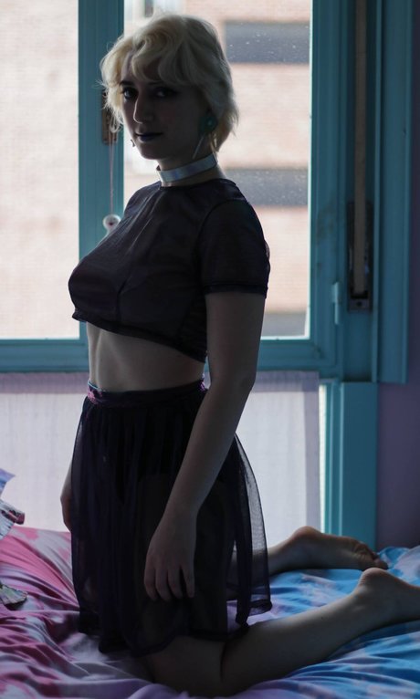 Jazmin Pastela 裸の女優 写真