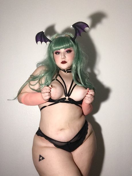 Miss Adrienne Park_ ヌードスター 画像