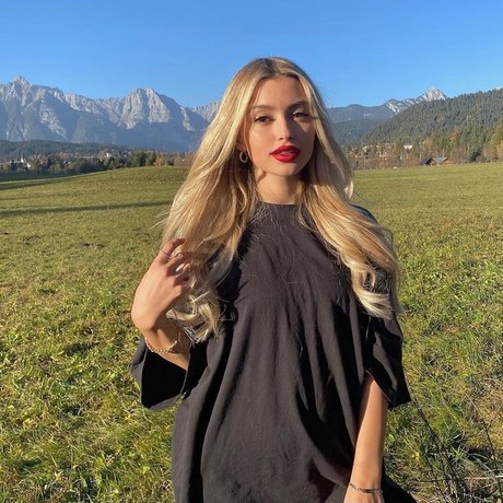 黒人レズビアンオンリーファンズ アートポルノ 写真