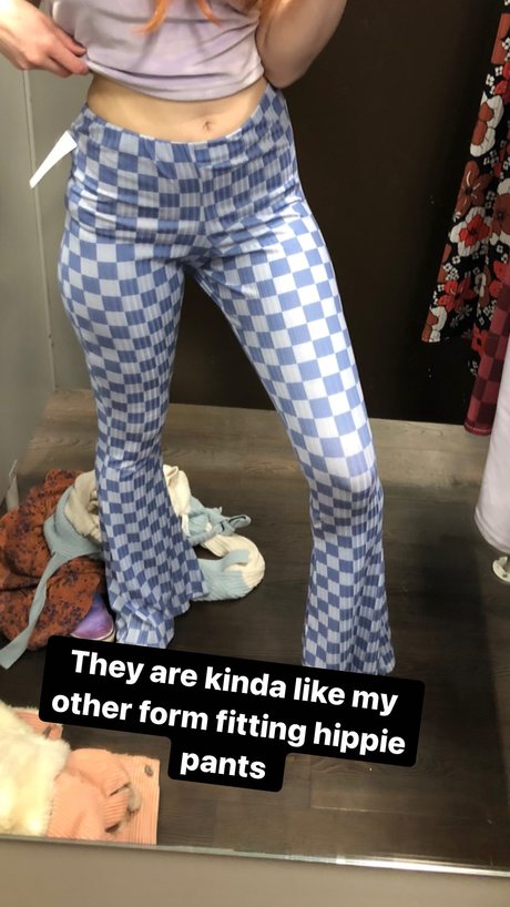 ビデオ通話 オンリーファンズ ポルノ 画像