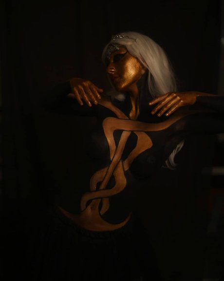 Maya Got ヌードモデル 写真