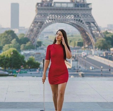 Stephanie Gibri 完璧な女優 写真