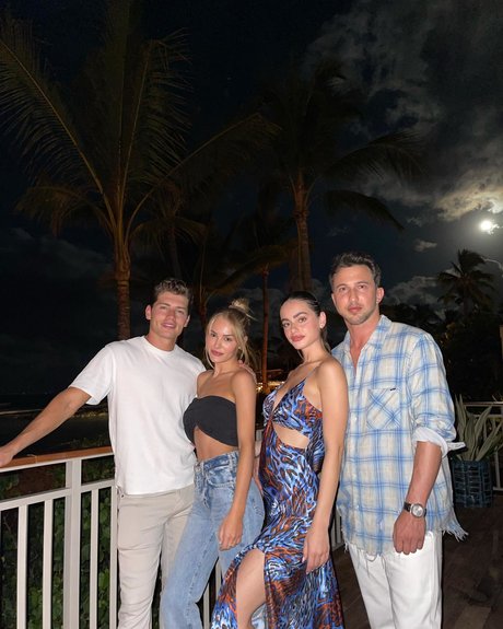 Yael Shelbia セクシーなポルノスター 画像