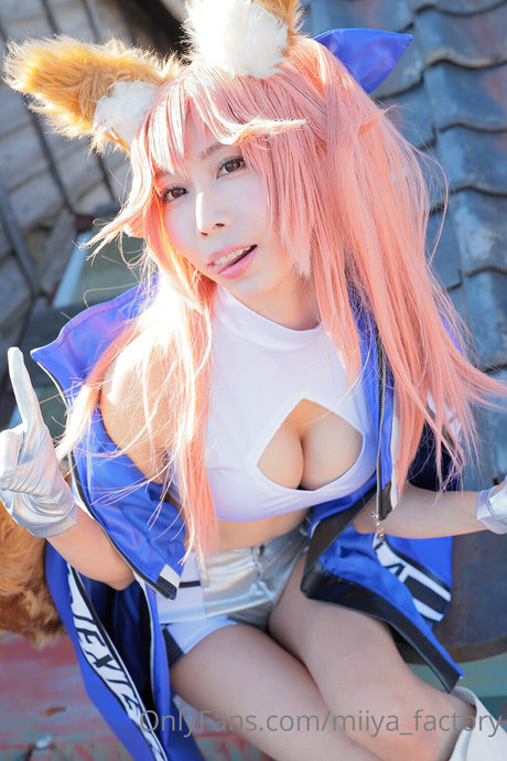 大きな乳首オンリーファンズ ポルノグラフィック 写真