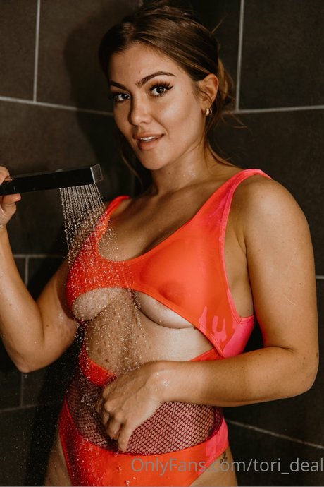 アジアの若者OnlyFans アートポルノ 画像