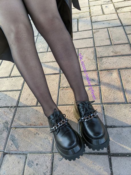 毛深い足のOnlyFans 限定 写真