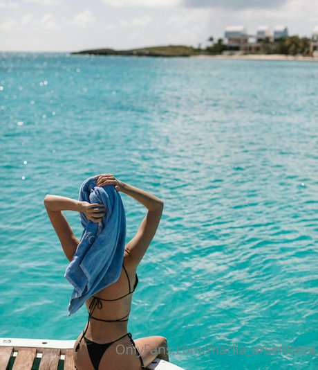 熟女クーガーオンリーファンズ 美しいポルノ 写真