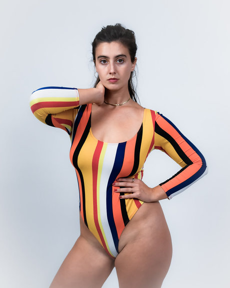 Model Seraphina ヌードスター 写真