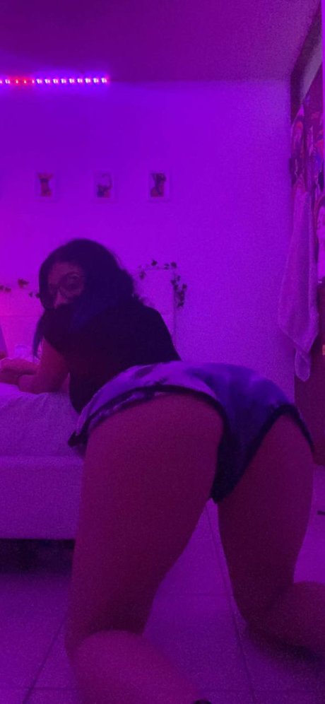 逆騎乗位 オンリーファンズ アダルト 写真