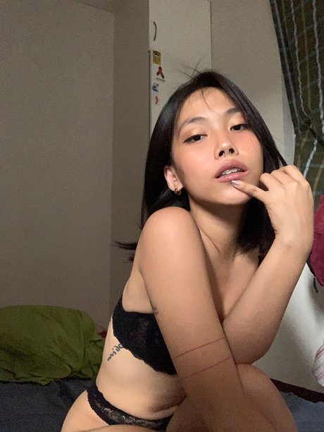 アジアンタトゥー オンリーファンズ ホットセックス 画像