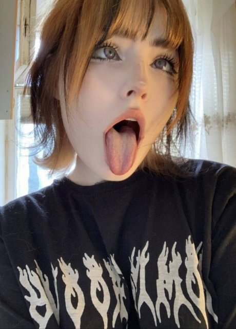 熟女メガネOnlyFans ホットヌード 画像