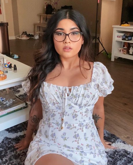 寝取られアマチュアOnlyFans 無料エロ 写真