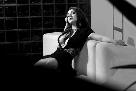 Dear Iris HDポルノスター 写真