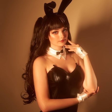 Zaiichiik Jess 美しいモデル 画像