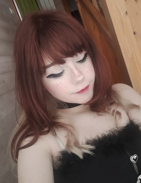 Little Giuli 最高の女優 写真