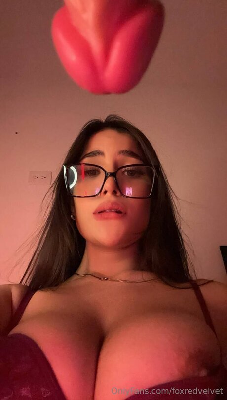 Violetax1 かわいいポルノスター 画像