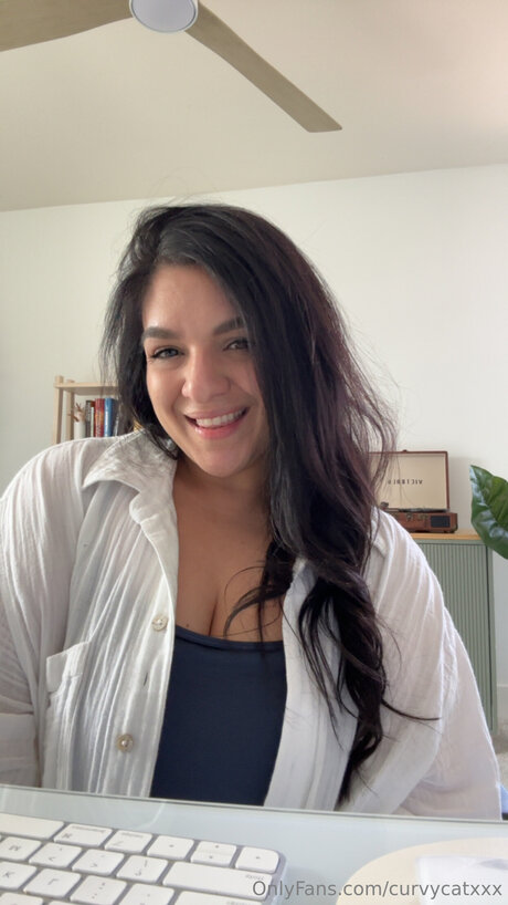 巨乳 パイズリ OnlyFans 限定 画像